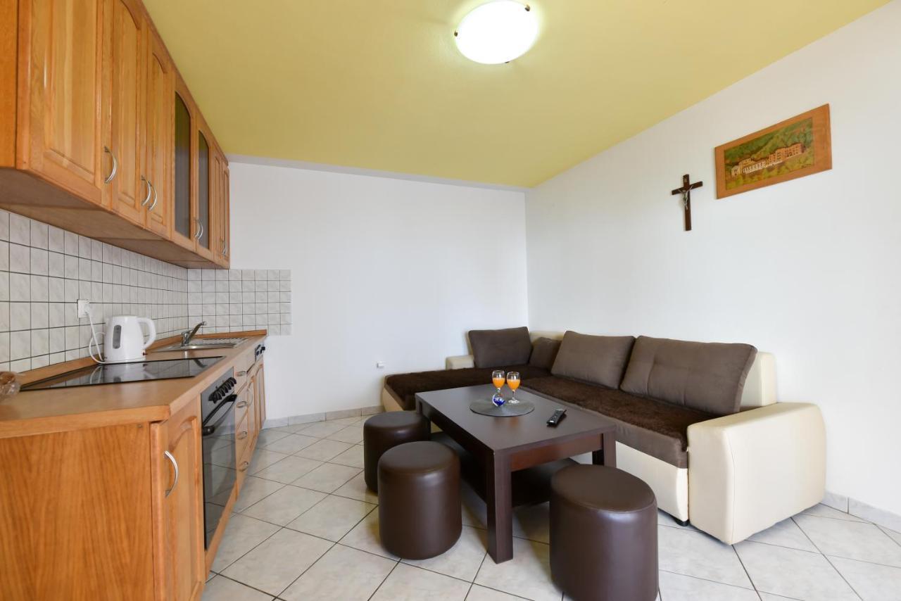 Apartments Krepo ヴィル エクステリア 写真