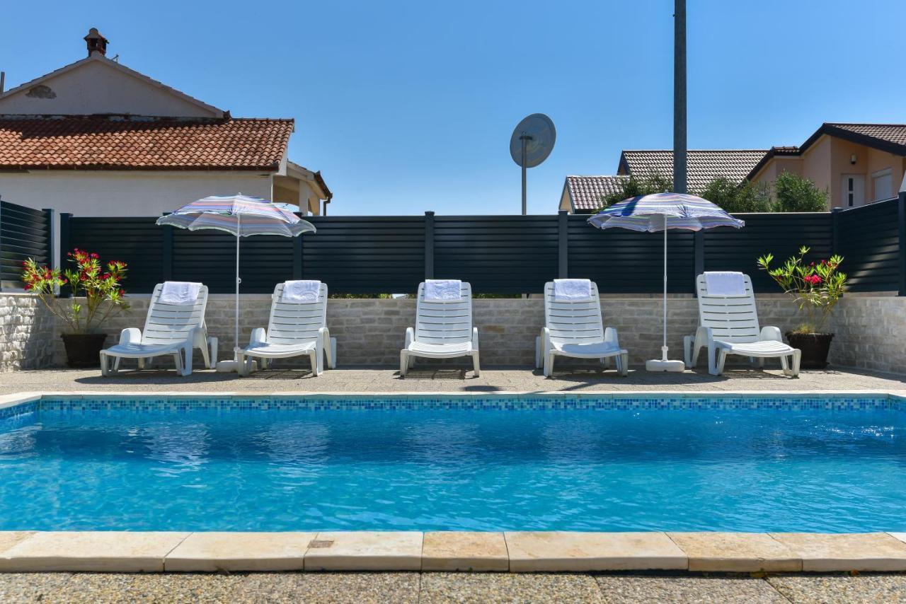 Apartments Krepo ヴィル エクステリア 写真